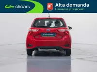 Usado Toyota Yaris Hybrid 75 CV (55 kW) 2018 Rojo Berlina