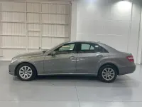 Usado Mercedes E220 Avantgarde 170 CV (125 kW) 2010 Gris / plata Berlina