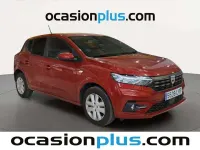Usado Dacia Sandero Comfort 91 CV (66 kW) 2021 Rojo Utilitario