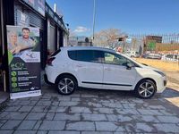 Usado Peugeot 3008 Allure 130 CV (95 kW) 2015 Blanco Familiar
