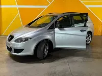 Usado Seat Altea Style 125 CV (91 kW) 2010 Gris / plata Monovolumen