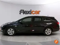 Usado Opel Astra Ultimate 145 CV (106 kW) 2021 Negro Familiar