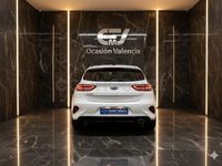 Usado Kia Ceed 120 CV (88 kW) 2021 Blanco Utilitario