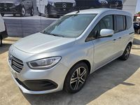 Nuevo Mercedes T180 116 CV (85 kW) 2025 Plata helvin Monovolumen