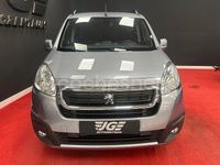 Usado Peugeot Partner Tepee Active 120 CV (88 kW) 2016 Gris / plata Monovolumen