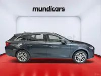 Usado Seat Leon 150 CV (110 kW) 2020 Negro Familiar