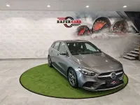 Usado Mercedes B200 150 CV (110 kW) 2019 Gris / plata Utilitario