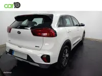 Usado Kia Niro 141 CV (103 kW) 2021 Blanco SUV