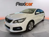 Usado Peugeot 308 Style 100 CV (73 kW) 2020 Blanco Familiar