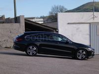 Usado Mercedes CLA200 Shooting Brake 150 CV (110 kW) 2022 Negro Familiar