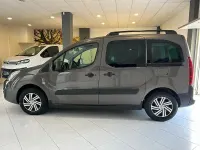 Usado Citroën Berlingo XTR 120 CV (88 kW) 2017 Marrón Monovolumen