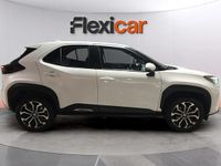 Usado Toyota Yaris Hybrid Active 116 CV (85 kW) 2024 Blanco