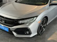 Usado Honda Civic Executive 182 CV (133 kW) 2021 Gris / plata Berlina