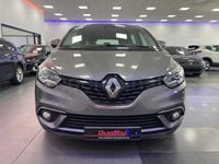 Usado Renault Grand Scénic IV Life 120 CV (88 kW) 2018 Gris / plata Monovolumen