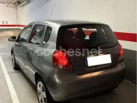 Usado Chevrolet Kalos SE 94 CV (69 kW) 2006 Gris / plata Berlina