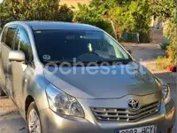 Usado Toyota Verso Active 126 CV (92 kW) 2011 Gris / plata Monovolumen