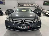 Usado Mercedes E250 Elegance 204 CV (150 kW) 2010 Gris / plata Coupe