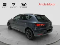 Usado Seat Leon Style 116 CV (85 kW) 2019 Gris Berlina