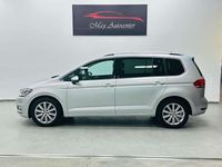 Usado VW Touran Sport 190 CV (139 kW) 2018 Plateado Monovolumen