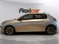 Usado Peugeot 208 Allure 101 CV (74 kW) 2025 Beige Utilitario