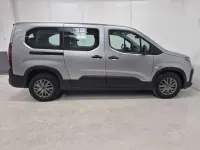 Usado Peugeot Rifter Allure 102 CV (75 kW) 2025 Gris Monovolumen