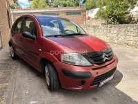 Usado Citroën C3 61 CV (44 kW) 2006 Rojo Berlina