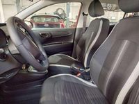 Nuevo Hyundai i10 79 CV (58 kW) 2025 Rojo Utilitario