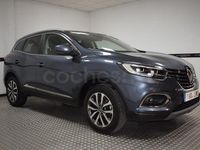 Usado Renault Kadjar LIMITED 140 CV (102 kW) 2021 Gris / plata SUV