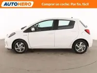Usado Toyota Yaris Active 101 CV (74 kW) 2016 Blanco Utilitario