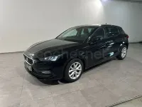 Usado Seat Leon Style 115 CV (84 kW) 2021 Negro Berlina
