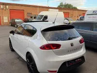 Usado Seat Leon CUPRA 265 CV (194 kW) 2012 Blanco Berlina