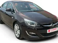 Usado Opel Astra Excellence 136 CV (100 kW) 2015 Marrón Berlina