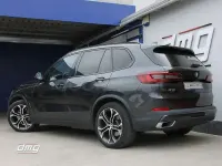 Usado BMW X5 Comfort Edition 394 CV (289 kW) 2021 Gris / plata SUV