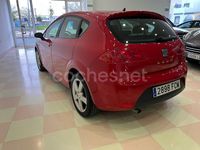 Usado Seat Leon Stylance 105 CV (77 kW) 2006 Granate Berlina