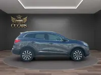 Usado Renault Kadjar Zen 140 CV (102 kW) 2021 Gris SUV