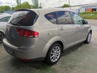 Usado Seat Altea 105 CV (77 kW) 2010 Gris Monovolumen