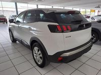 Usado Peugeot 3008 Active 130 CV (95 kW) 2017 Blanco SUV