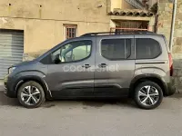 Usado Peugeot Rifter GT-line 110 CV (80 kW) 2018 Gris / plata Monovolumen