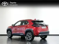 Usado Toyota Yaris Hybrid Style 130 CV (95 kW) 2024 Rojo