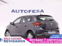 Usado Dacia Sandero Comfort 90 HP (66 kW) 2021 Verde Sedan