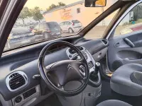 Usado Citroën Xsara Picasso 110 CV (80 kW) 2006 Gris / plata Monovolumen