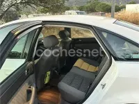 Usado Audi A6 165 CV (121 kW) 2001 Blanco Berlina