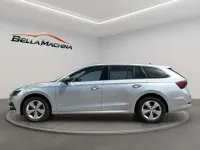 Usado Skoda Octavia Ambition 150 CV (110 kW) 2022 Gris Familiar