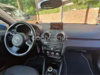 Usado Audi A1 Attraction 90 CV (66 kW) 2013 Azul Utilitario