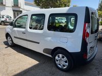 Usado Renault Kangoo 44 kW (60 CV) 2021 Blanco Monovolumen