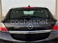 Usado Opel Astra GTC Enjoy 105 CV (77 kW) 2007 Negro Berlina