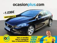 Usado Volvo V40 Kinetic 122 CV (89 kW) 2017 Negro Berlina