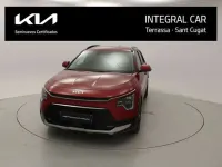 Usado Kia Niro 129 CV (94 kW) 2025 Rojo SUV