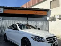Usado Mercedes C220 AMG line 170 CV (125 kW) 2016 Blanco Berlina