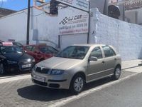 Usado Skoda Fabia 64 CV (47 kW) 2006 Beige Berlina